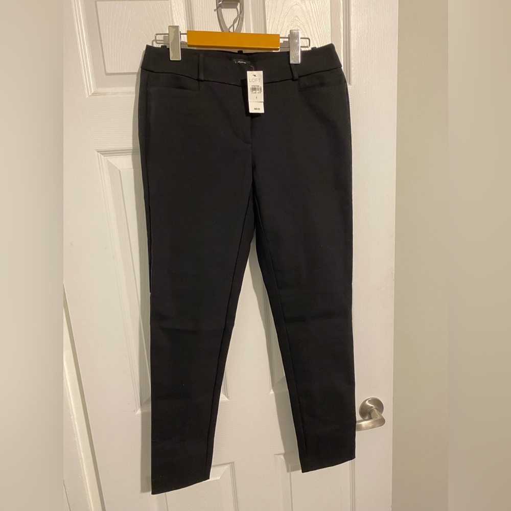 NWT LOFT Classic Black Curvy Skinny Trousers